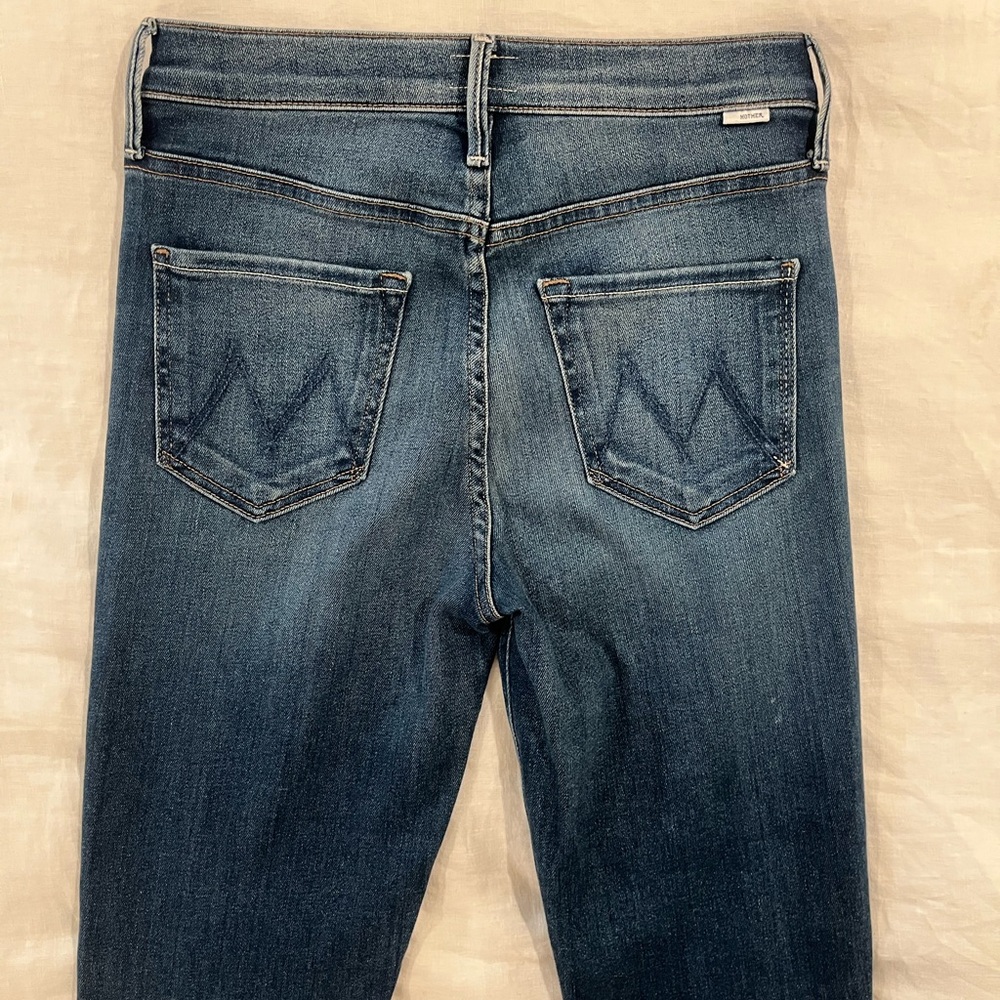 MOTHER The Mid Rise Dazzler Ankle Jeans - Picture 6 of 6
